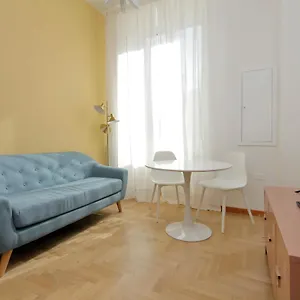 https://take-me-rome-roman-forum-apartments.it-romehotels.com