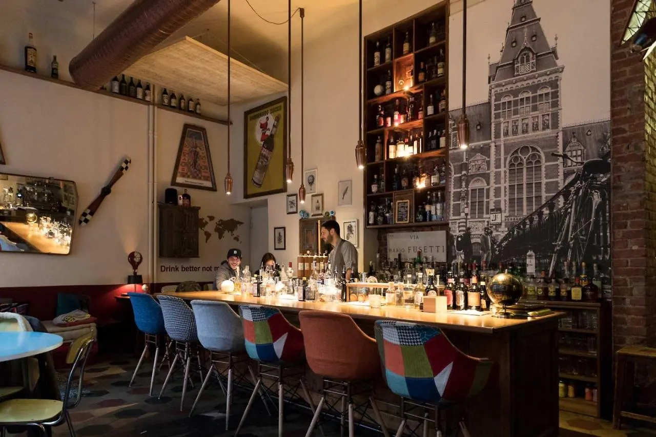 B&B El Brumista Milan Couette-café